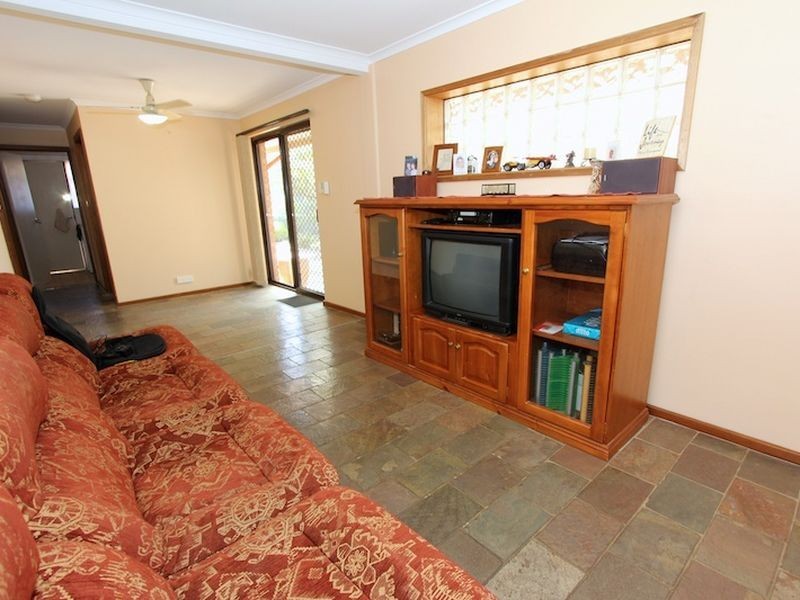 3 Russell Street, Evanston Park SA 5116