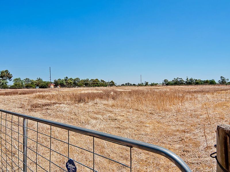 126 Hillier Road, Hillier SA 5116