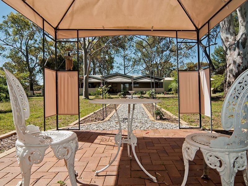 608 Balmoral Road, Cockatoo Valley SA 5351