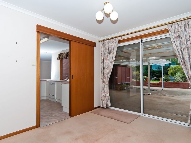13 Robinson Road, Willaston SA 5118