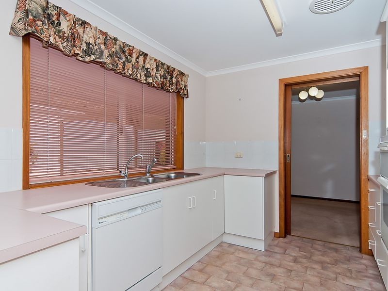 13 Robinson Road, Willaston SA 5118