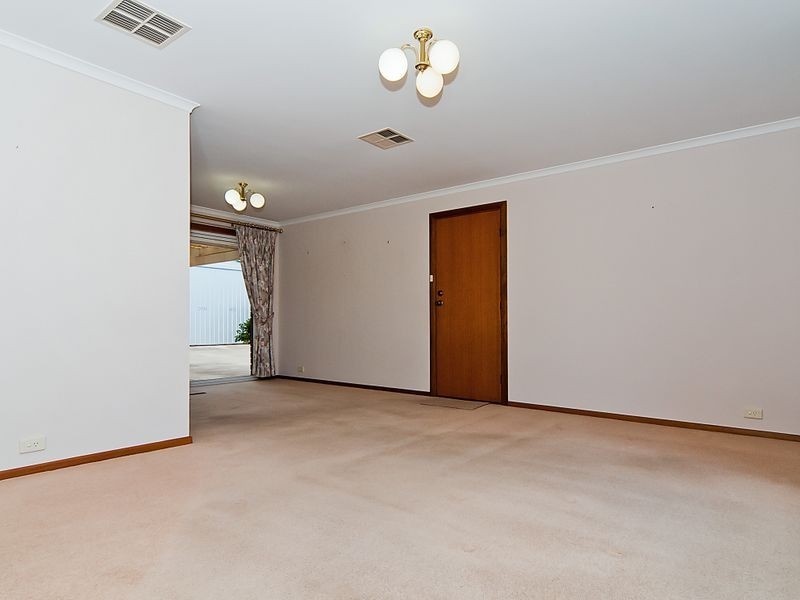 13 Robinson Road, Willaston SA 5118