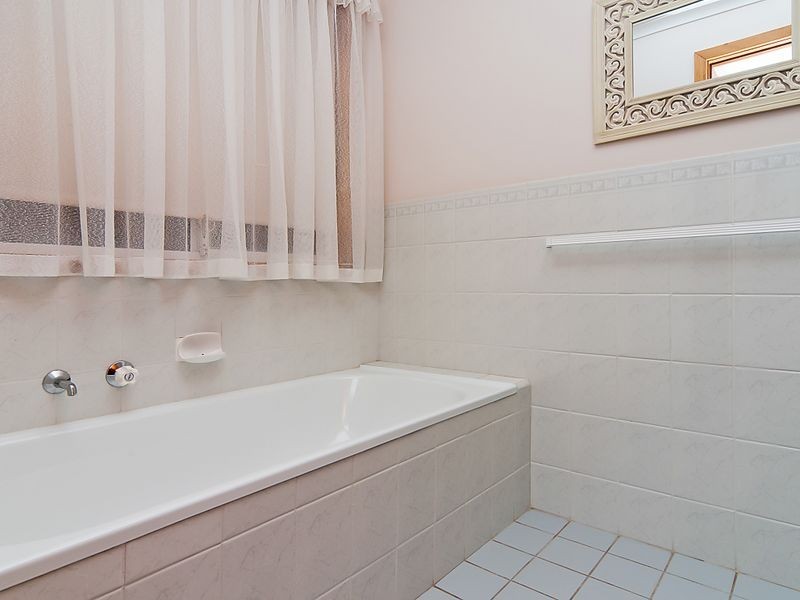 13 Robinson Road, Willaston SA 5118