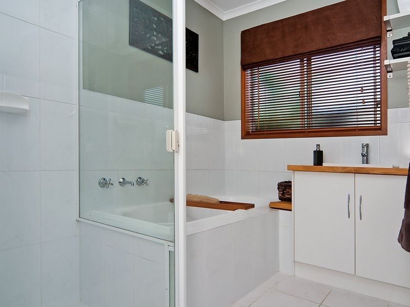 8 Parham Court, Evanston Park SA 5116