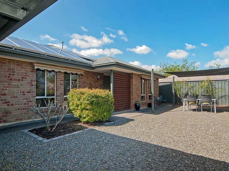 8 Parham Court, Evanston Park SA 5116