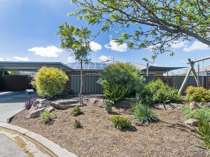 8 Parham Court, Evanston Park SA 5116