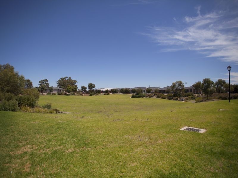 14 Lafitte Way, Andrews Farm SA 5114