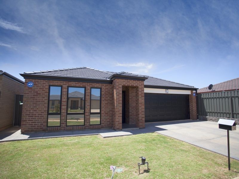 14 Lafitte Way, Andrews Farm SA 5114