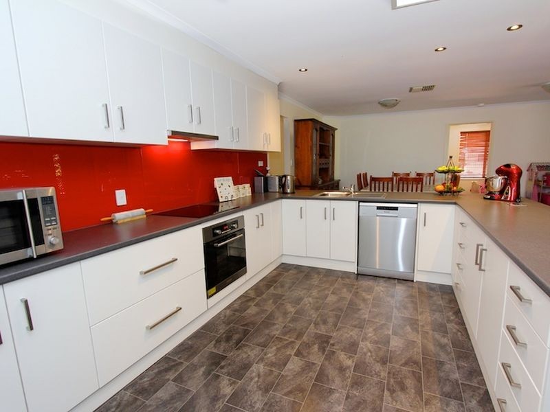 48 Jemalong Crescent, Roseworthy SA 5371