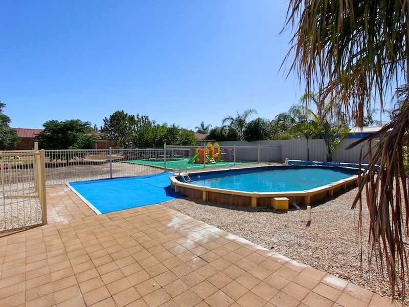 48 Jemalong Crescent, Roseworthy SA 5371