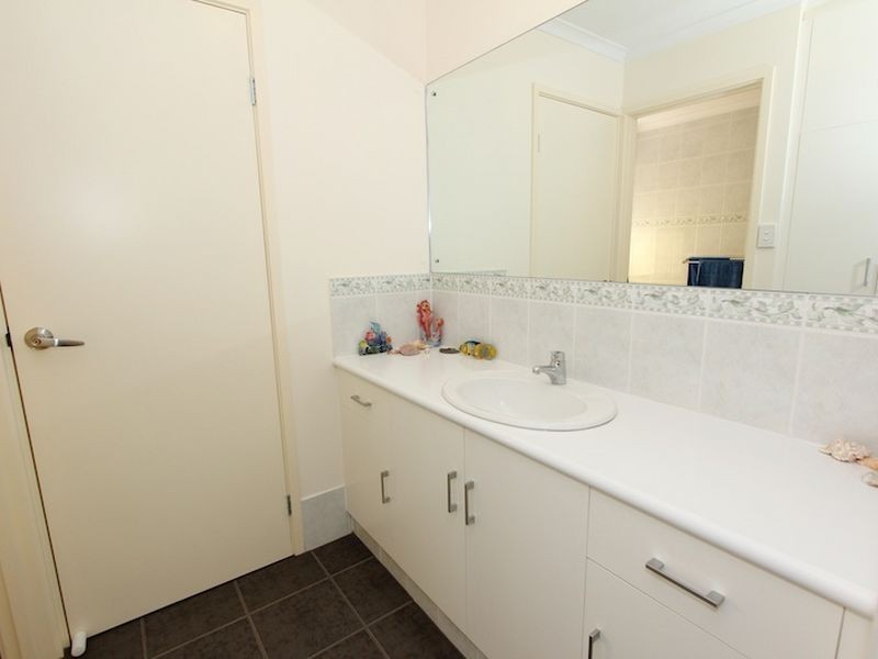 48 Jemalong Crescent, Roseworthy SA 5371