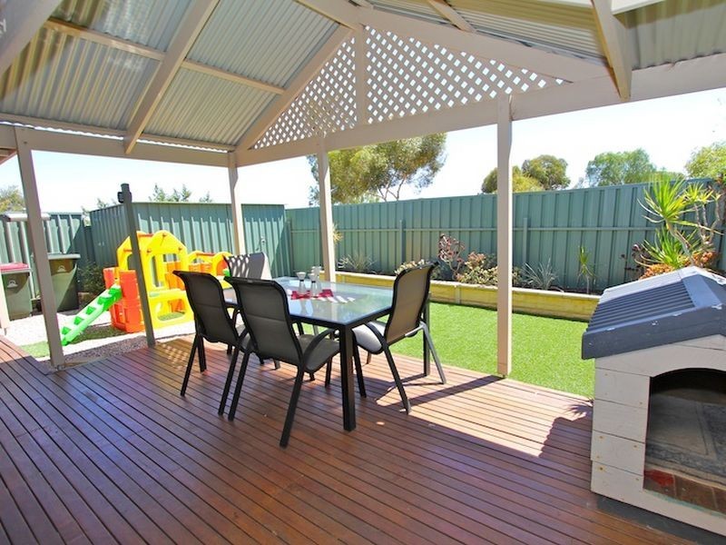 12 Hedgestone Place, Blakeview SA 5114