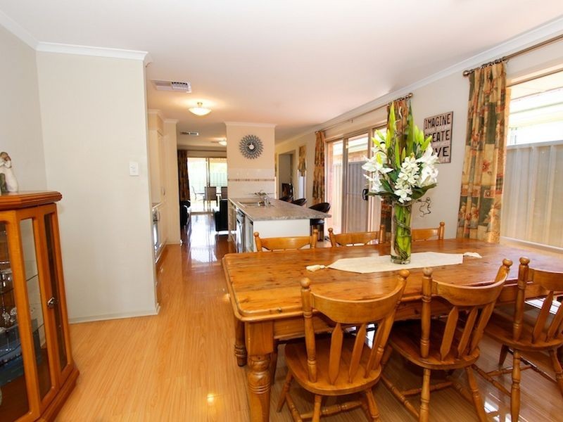 12 Hedgestone Place, Blakeview SA 5114