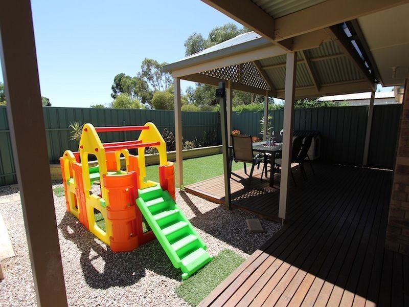 12 Hedgestone Place, Blakeview SA 5114