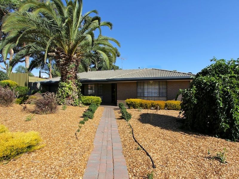 1 Lundie Crescent, Gawler East SA 5118