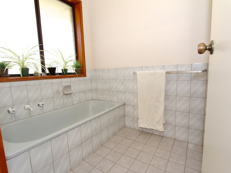 1 Lundie Crescent, Gawler East SA 5118