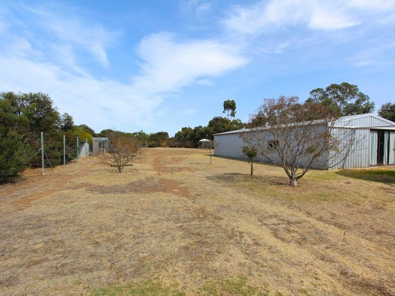 5 Pederick Court, Lewiston SA 5501