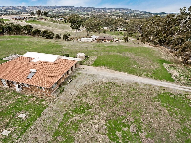 134 Lorke Road, Cockatoo Valley SA 5351