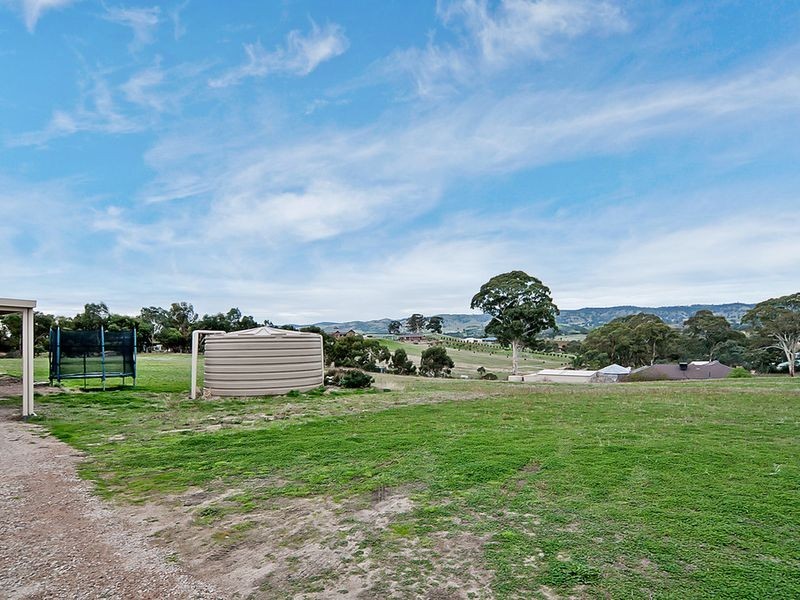 134 Lorke Road, Cockatoo Valley SA 5351