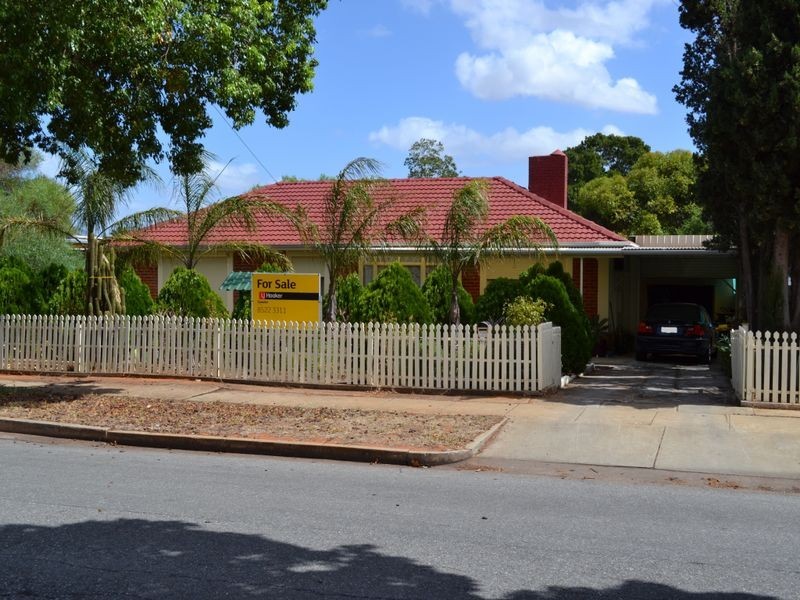 31 Bloomfield Crescent, Elizabeth Downs SA 5113