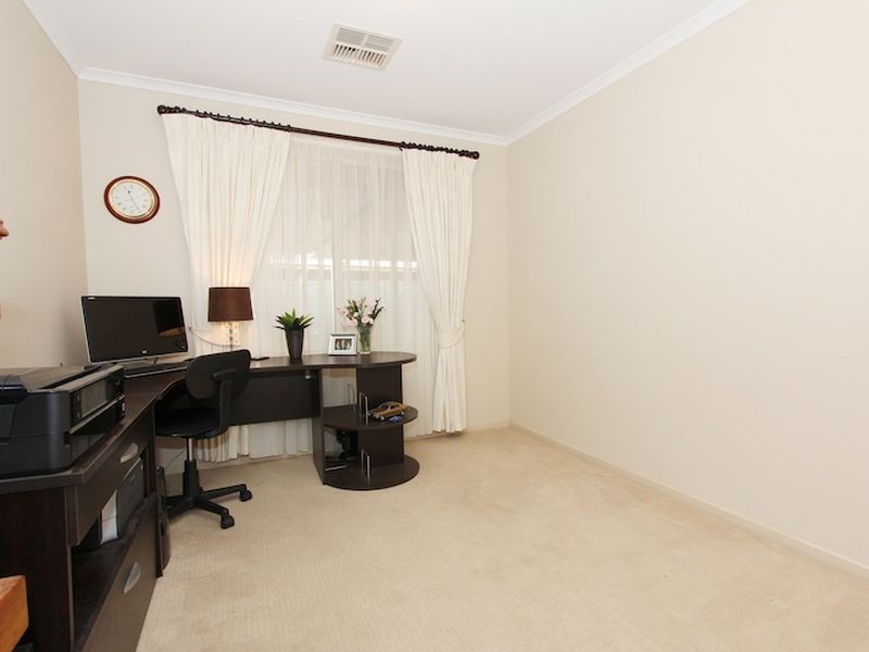 13 Shrike Place, Hewett SA 5118