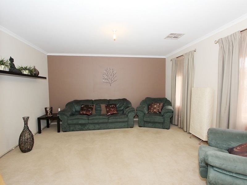 13 Shrike Place, Hewett SA 5118