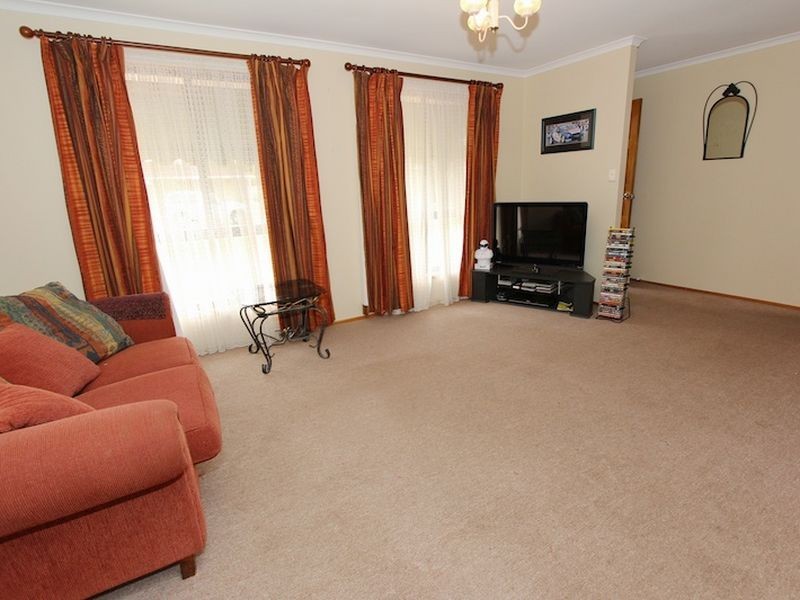 6 Robinson Road, Willaston SA 5118