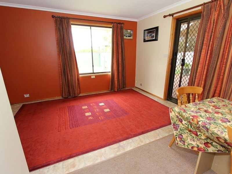 6 Robinson Road, Willaston SA 5118