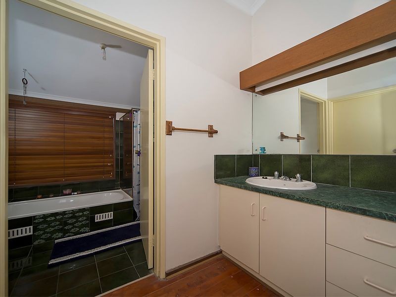 62 Lyndoch Road, Gawler East SA 5118