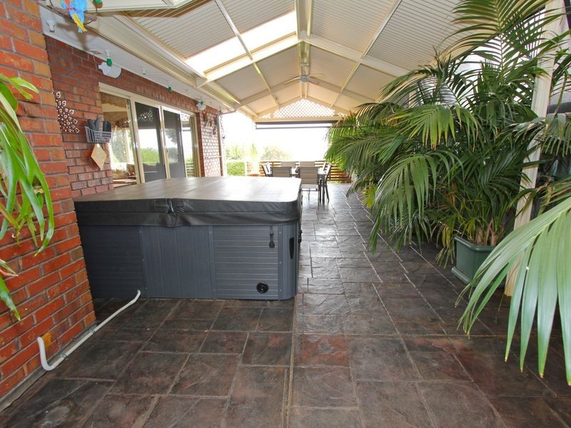 6 Carpentaria Way, Hewett SA 5118