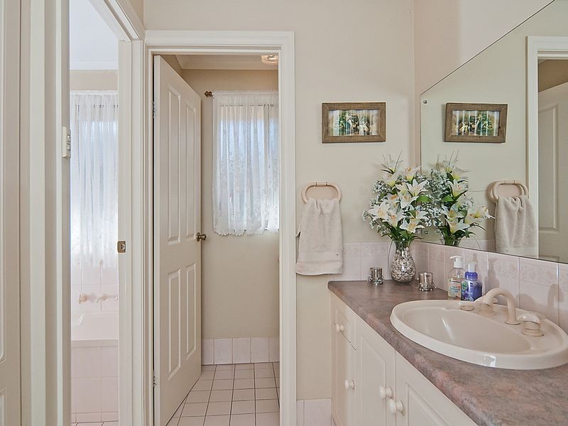 3 Jemalong Crescent, Roseworthy SA 5371