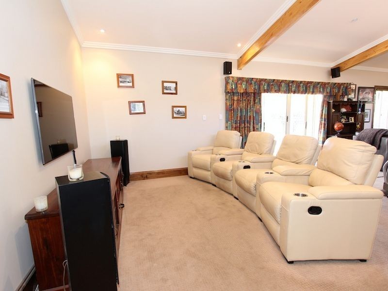 17 Paxton Street, Willaston SA 5118