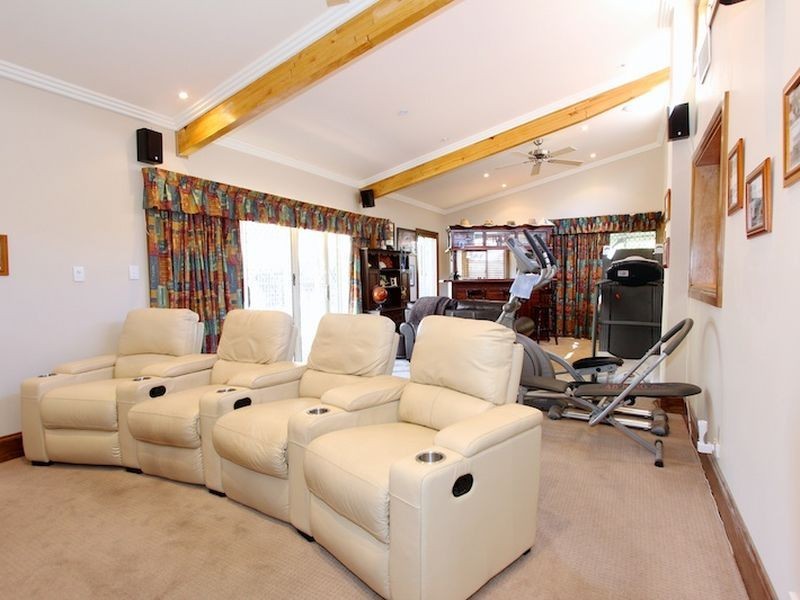 17 Paxton Street, Willaston SA 5118