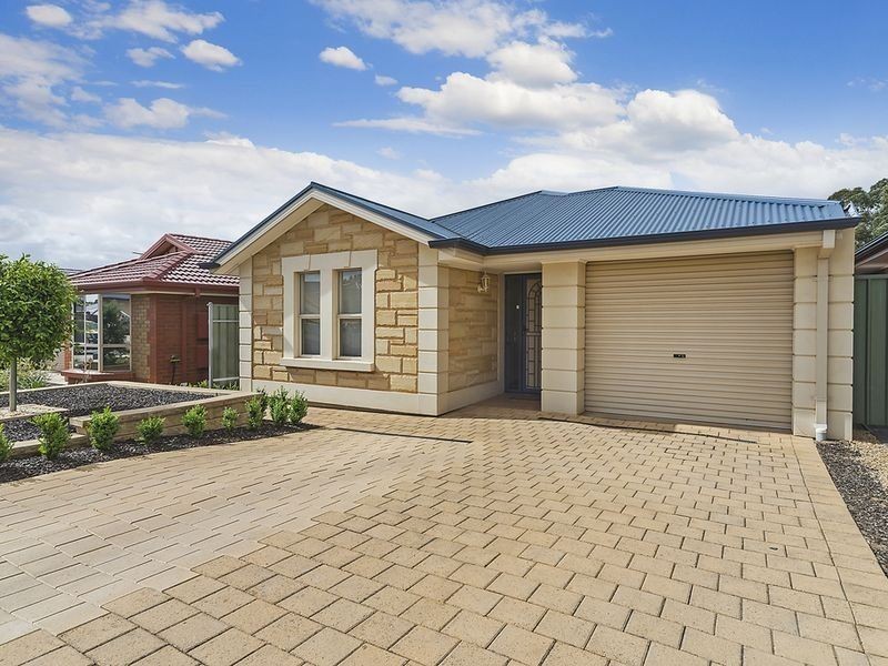 24 Lumsden court, Evanston Park SA 5116