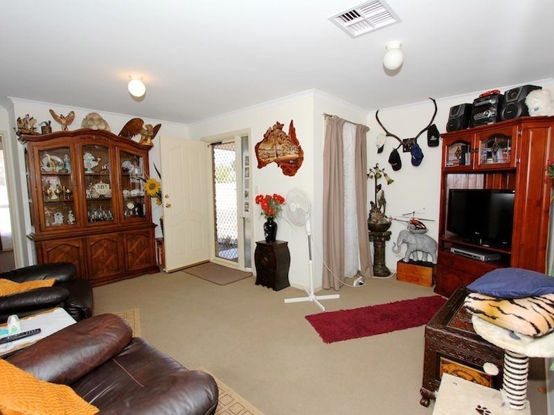 1A Young Terrace, Evanston Gardens SA 5116