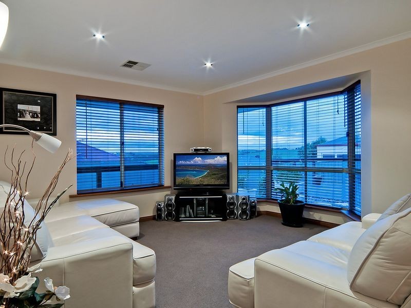 12 Oaklands Circuit, Hewett SA 5118