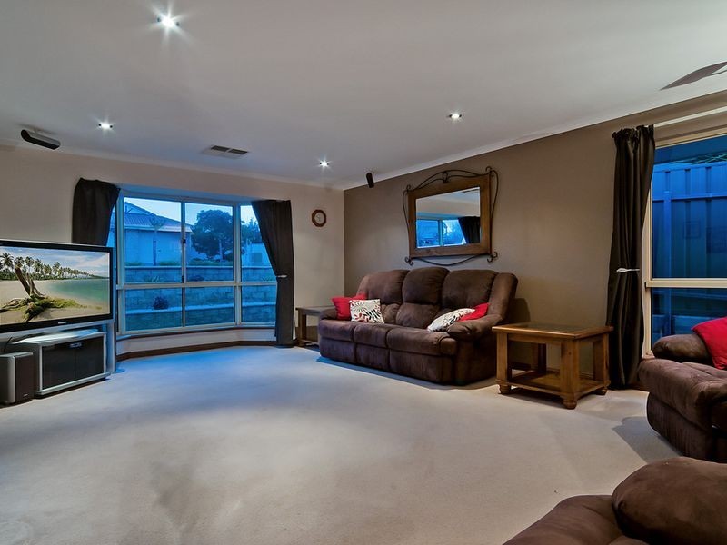 12 Oaklands Circuit, Hewett SA 5118