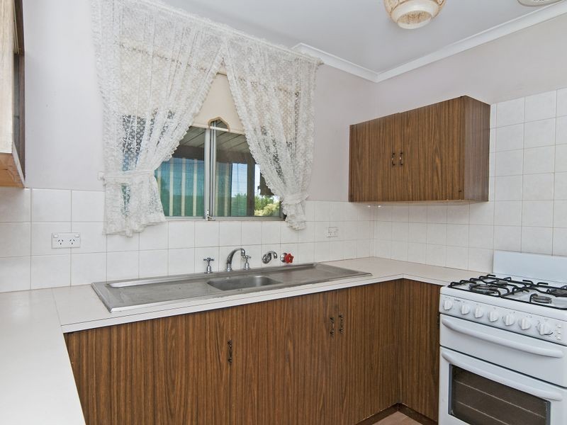 3 Edward Crescent, Evanston Park SA 5116