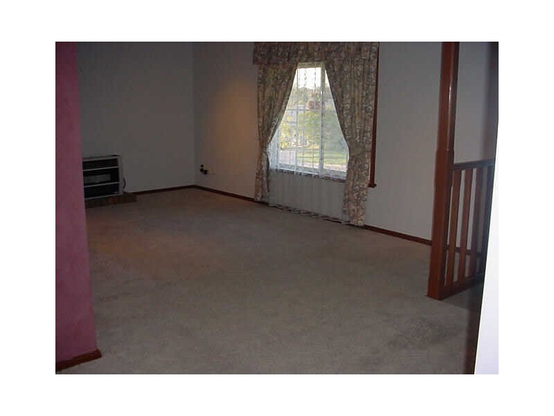 16 Gosling Court, Williamstown SA 5351