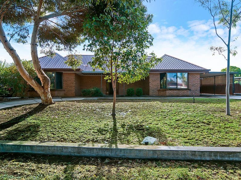 9 Robinson Road, Willaston SA 5118