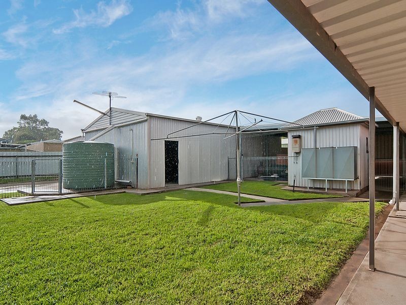 9 Robinson Road, Willaston SA 5118