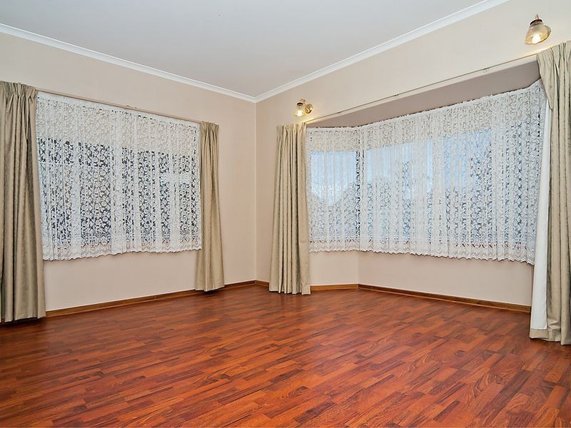 9 Robinson Road, Willaston SA 5118