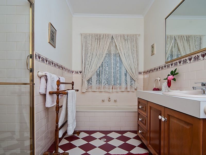 8 Noack Road, Gawler East SA 5118