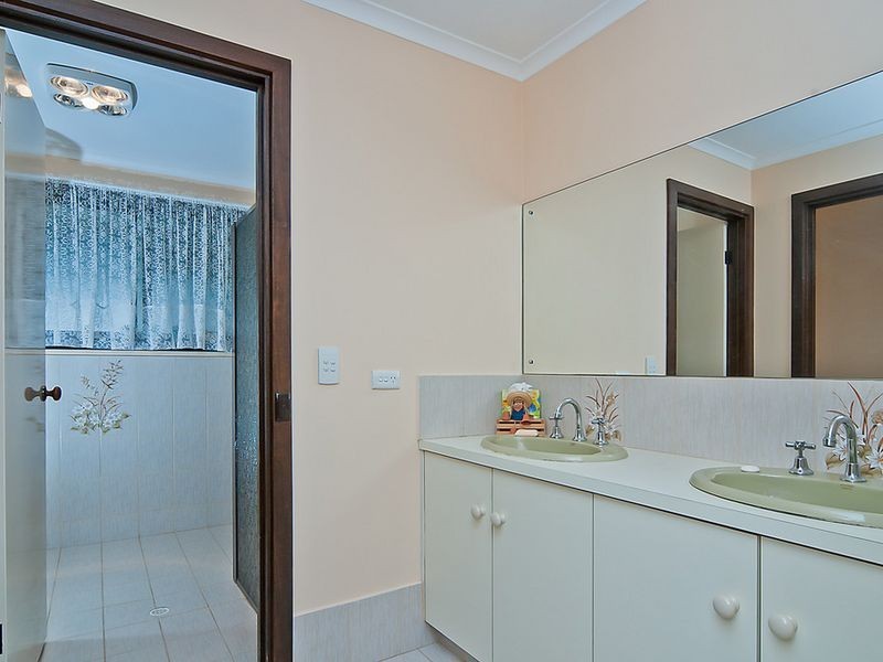 12 Whiteman Road, Williamstown SA 5351