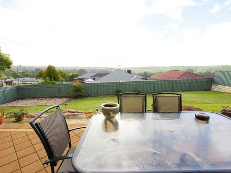 16 Oaklands Circuit, Hewett SA 5118