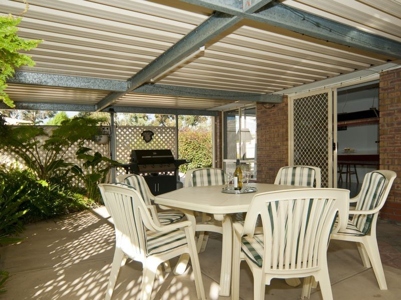 24 Jemalong Crescent, Roseworthy SA 5371