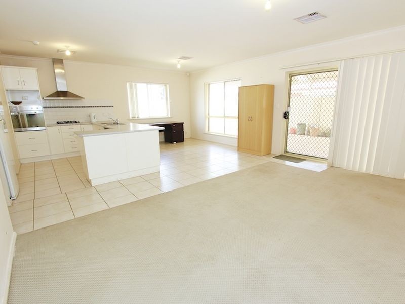 1/6-8 Farrow Road, Evanston SA 5116