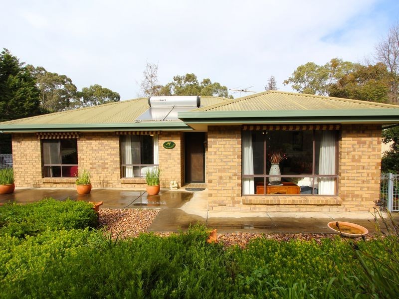 9 Pinson Court, Williamstown SA 5351