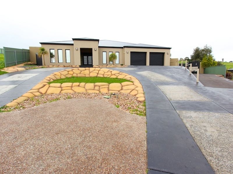 17 Selway Place, Evanston Park SA 5116