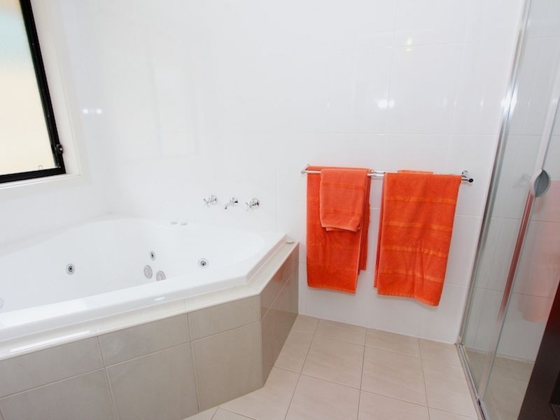 17 Selway Place, Evanston Park SA 5116